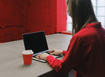 白鯨外貿(mào)網(wǎng)站建設(shè)為您分享：快速報(bào)價(jià)軟件發(fā)布